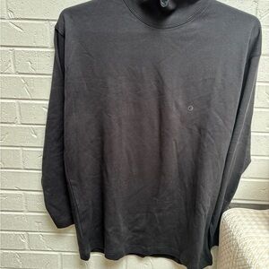 Eddie Bauer women’s NWT Relaxed neck black turtleneck size l